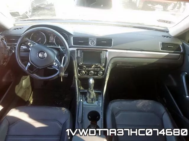 1VWDT7A37HC074680_9.webp