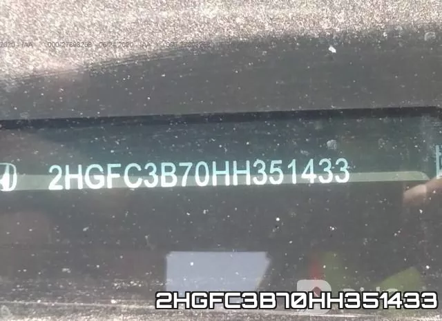 2HGFC3B70HH351433_9.webp