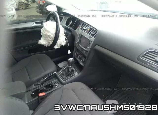 3VWC17AU5HM501928_5.webp