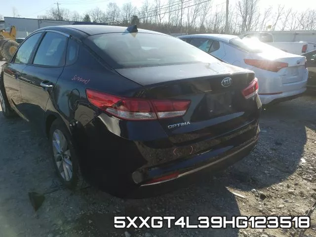 5XXGT4L39HG123518_3.webp
