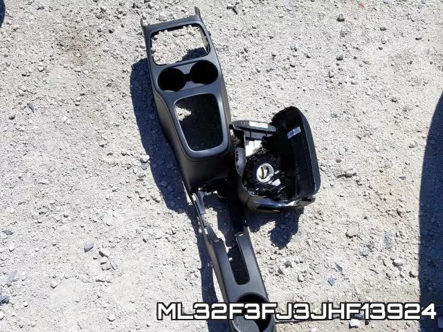 ML32F3FJ3JHF13924_9.webp