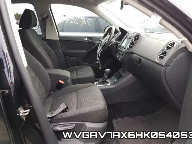WVGAV7AX6HK054053_5.webp