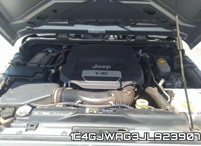 1C4GJWAG3JL923907_10.webp