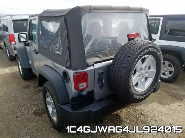 1C4GJWAG4JL924015_3.webp