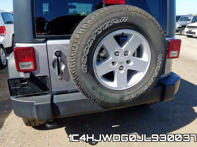 1C4HJWDG0JL930037_9.webp
