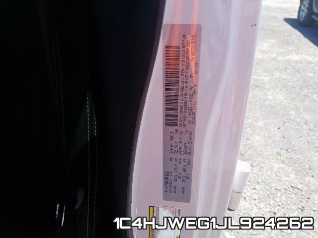 1C4HJWEG1JL924262_10.webp