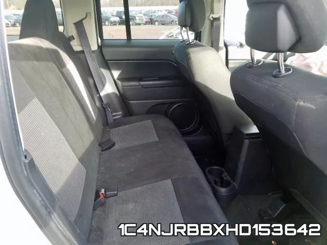 1C4NJRBBXHD153642_6.webp