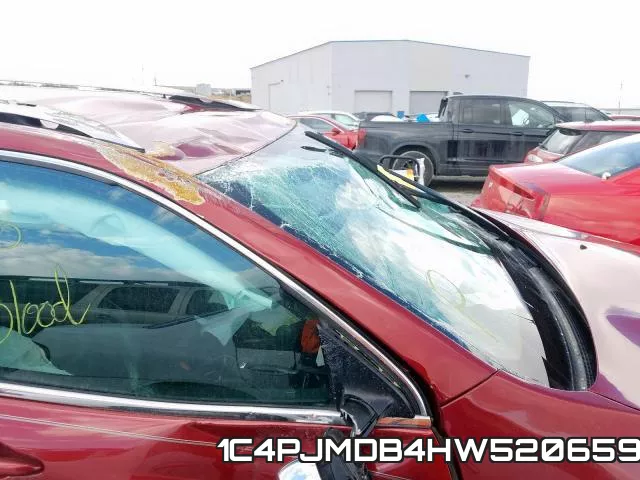 1C4PJMDB4HW520659_9.webp