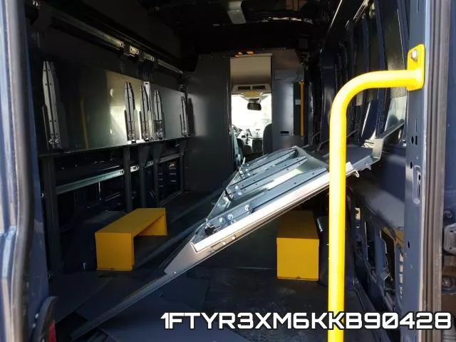 1FTYR3XM6KKB90428_6.webp