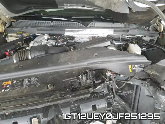 1GT12UEY0JF251295_7.webp