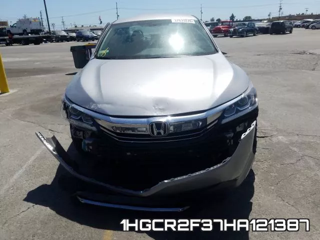 1HGCR2F37HA121387_9.webp