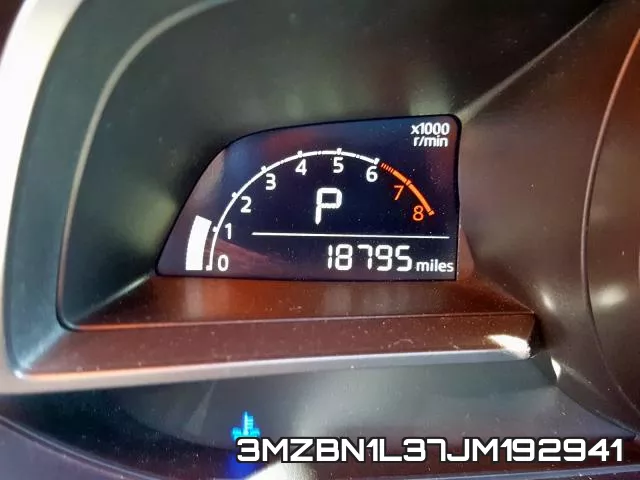 3MZBN1L37JM192941