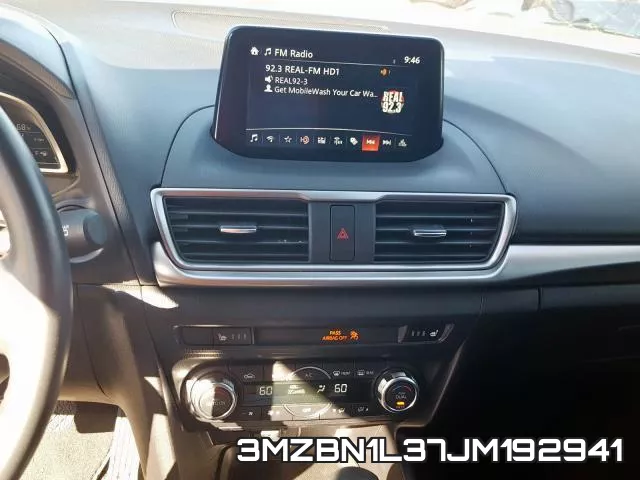 3MZBN1L37JM192941_9.webp