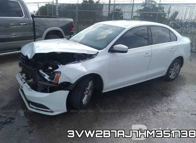 3VW2B7AJ7HM351738_2.webp