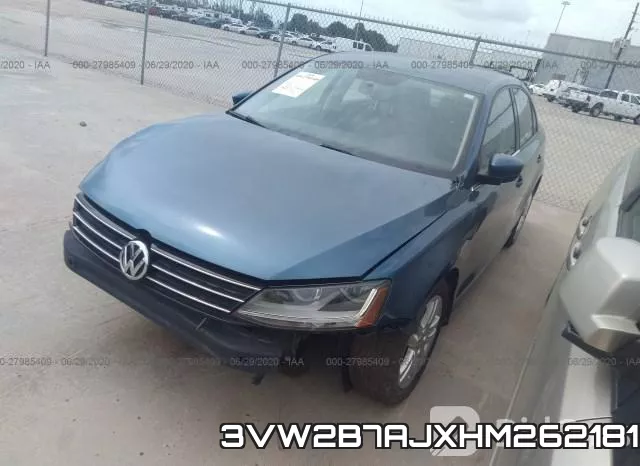 3VW2B7AJXHM262181_2.webp