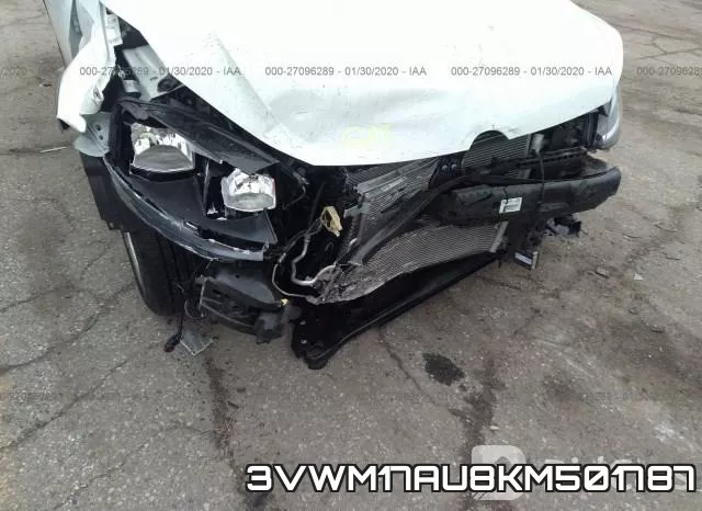 3VWM17AU8KM501787_6.webp