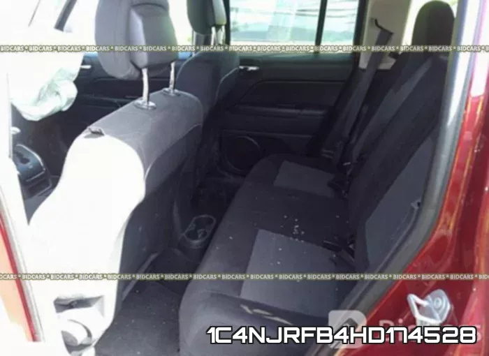 1C4NJRFB4HD174528_8.webp