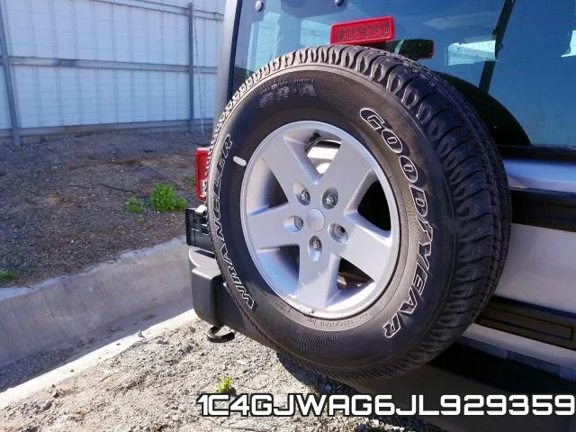 1C4GJWAG6JL929359_9.webp