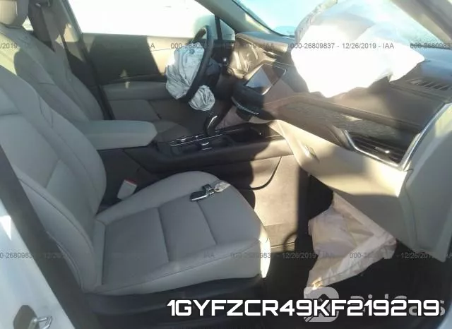 1GYFZCR49KF219279_5.webp