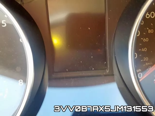 3VV0B7AX5JM131553_8.webp
