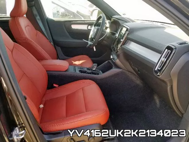YV4162UK2K2134023_5.webp