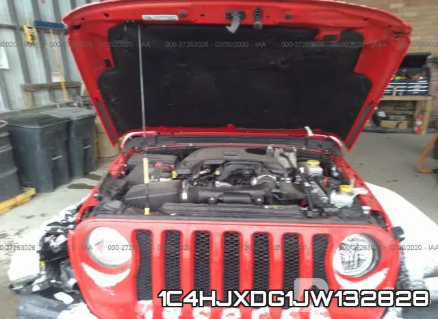 1C4HJXDG1JW132828_10.webp