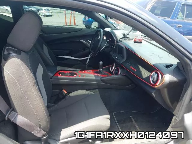 1G1FA1RXXH0124097_5.webp