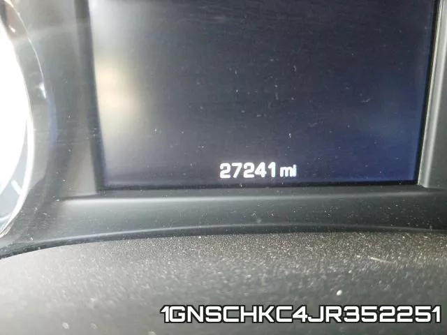 1GNSCHKC4JR352251_8.webp
