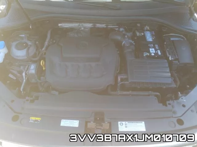 3VV3B7AX1JM010709_7.webp