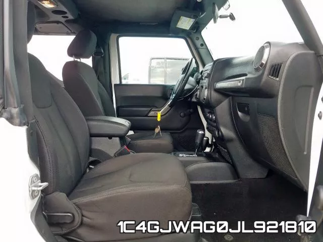 1C4GJWAG0JL921810_5.webp