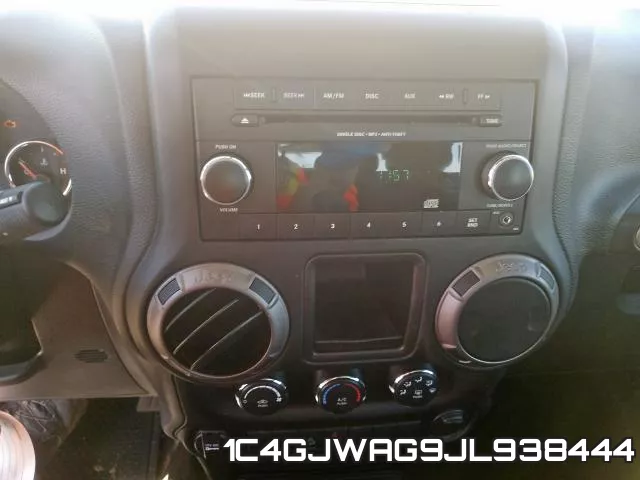 1C4GJWAG9JL938444_9.webp