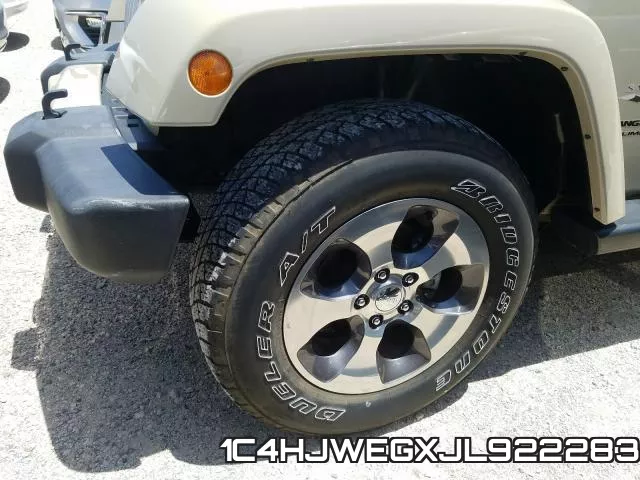 1C4HJWEGXJL922283_9.webp