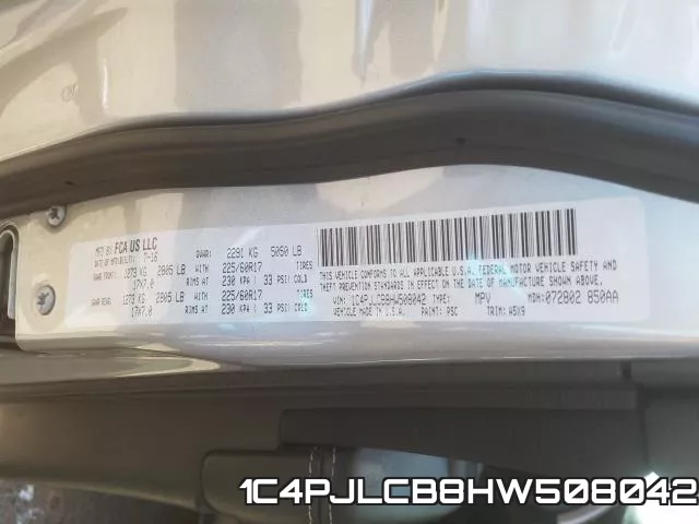 1C4PJLCB8HW508042_10.webp