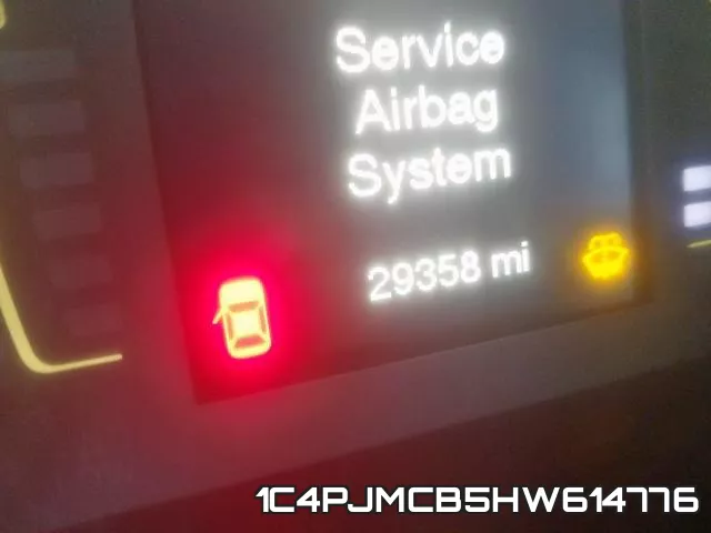 1C4PJMCB5HW614776_8.webp