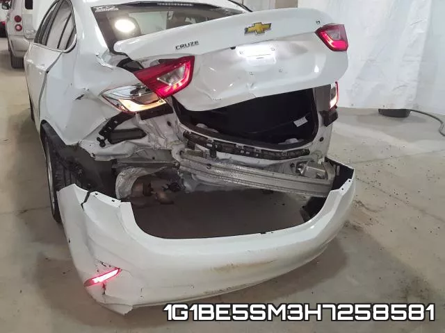 1G1BE5SM3H7258581_9.webp