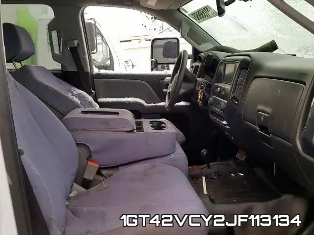 1GT42VCY2JF113134_5.webp