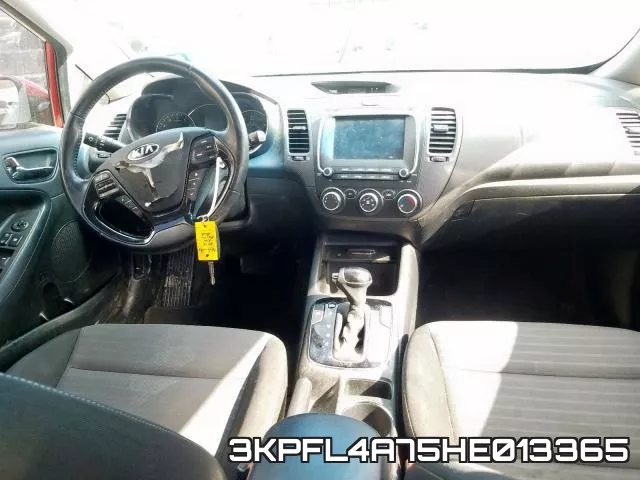 3KPFL4A75HE013365_9.webp