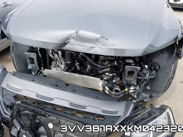 3VV3B7AXXKM042320_9.webp