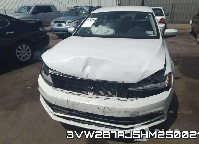 3VW2B7AJ5HM250021_6.webp