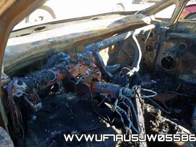 WVWUF7AU5JW055861_8.webp