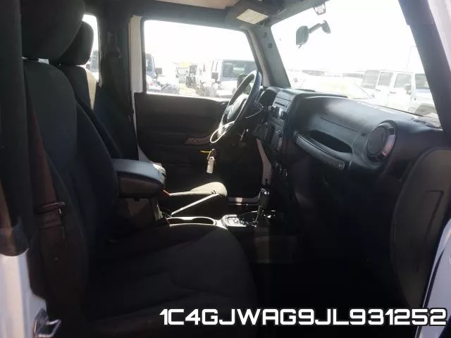 1C4GJWAG9JL931252_5.webp