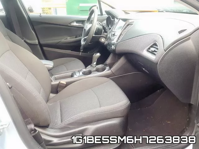 1G1BE5SM6H7263838_5.webp