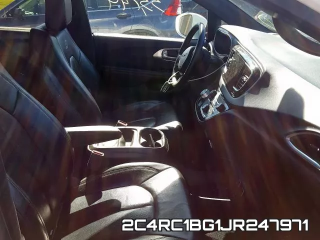 2C4RC1BG1JR247971_5.webp