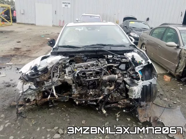 3MZBN1L3XJM172067_9.webp