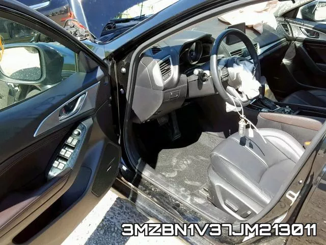 3MZBN1V37JM213011_9.webp