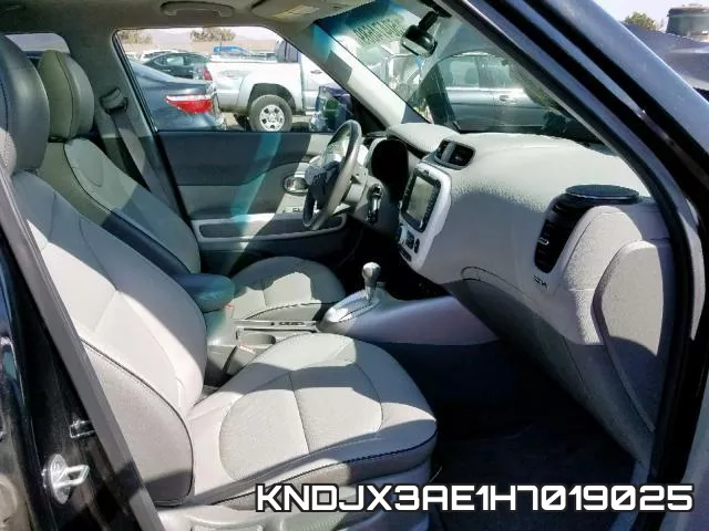 KNDJX3AE1H7019025_5.webp