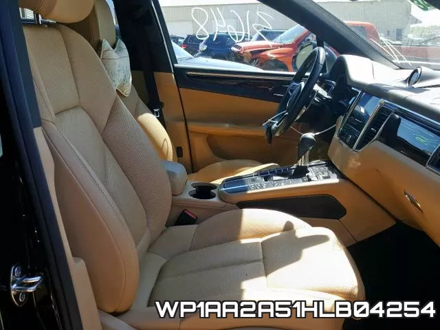 WP1AA2A51HLB04254_5.webp
