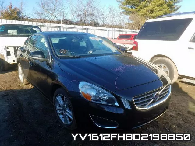 YV1612FH8D2198850