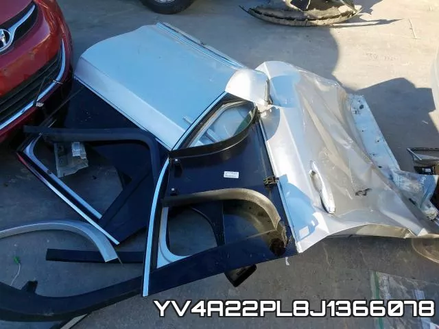 YV4A22PL8J1366078_9.webp