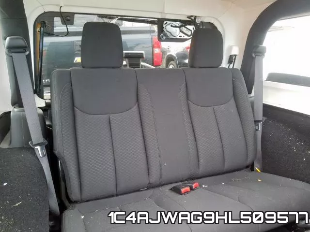 1C4AJWAG9HL509577_6.webp